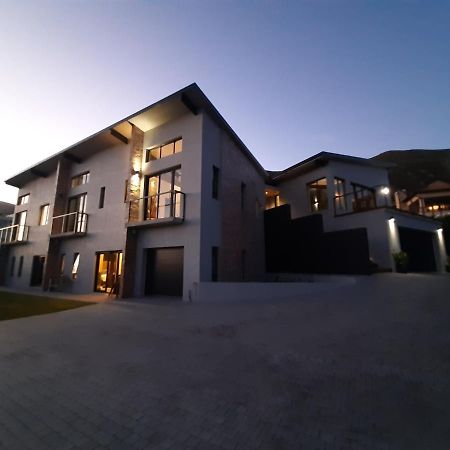 Black Eagle Self-Catering Accommodation, 허머너스 외부 사진