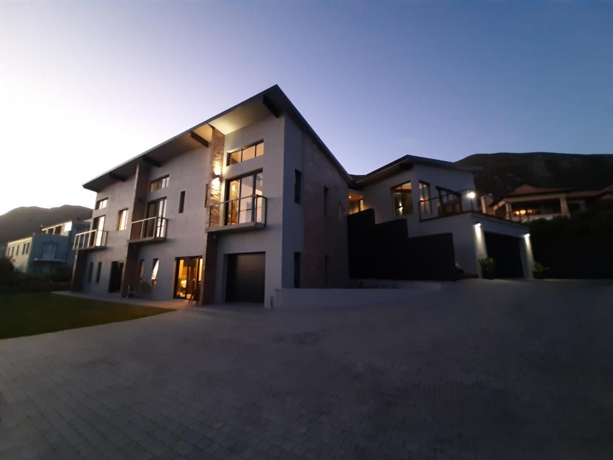 Black Eagle Self-Catering Accommodation, 허머너스 외부 사진