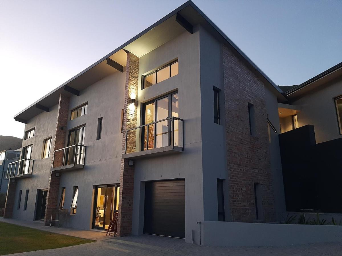 Black Eagle Self-Catering Accommodation, 허머너스 외부 사진